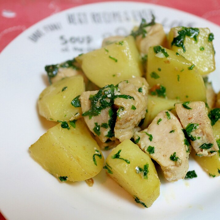 鶏肉とじゃがいものにんにく大葉炒め